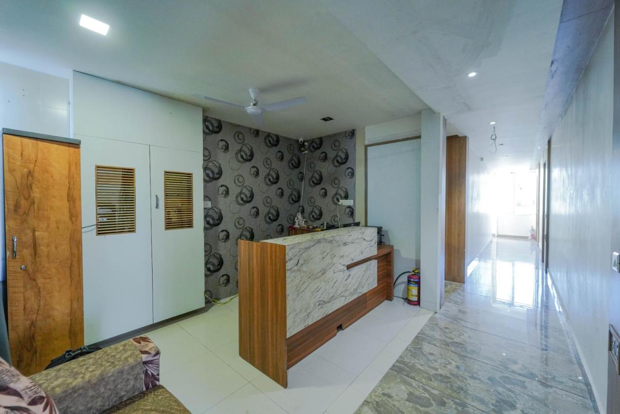 Hotel New Empire Ahmedabad Exterior foto